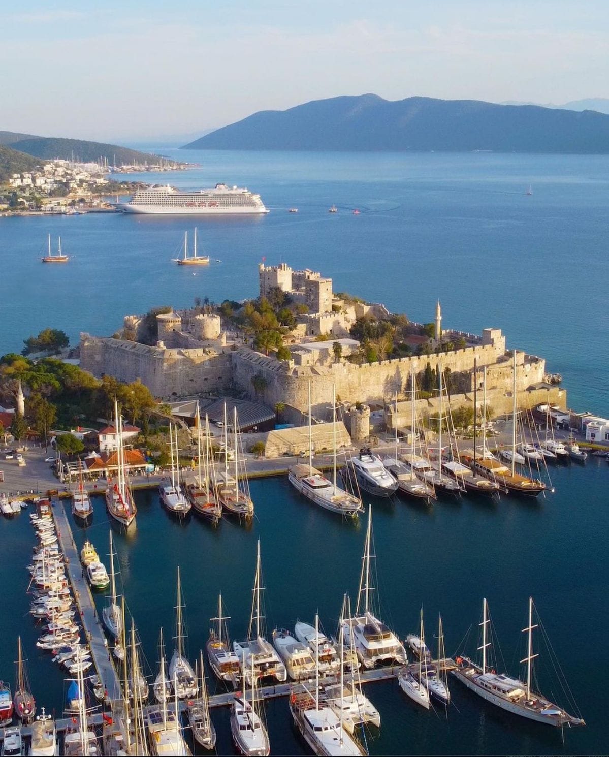 Kuşadası Marina VIP transfer destination